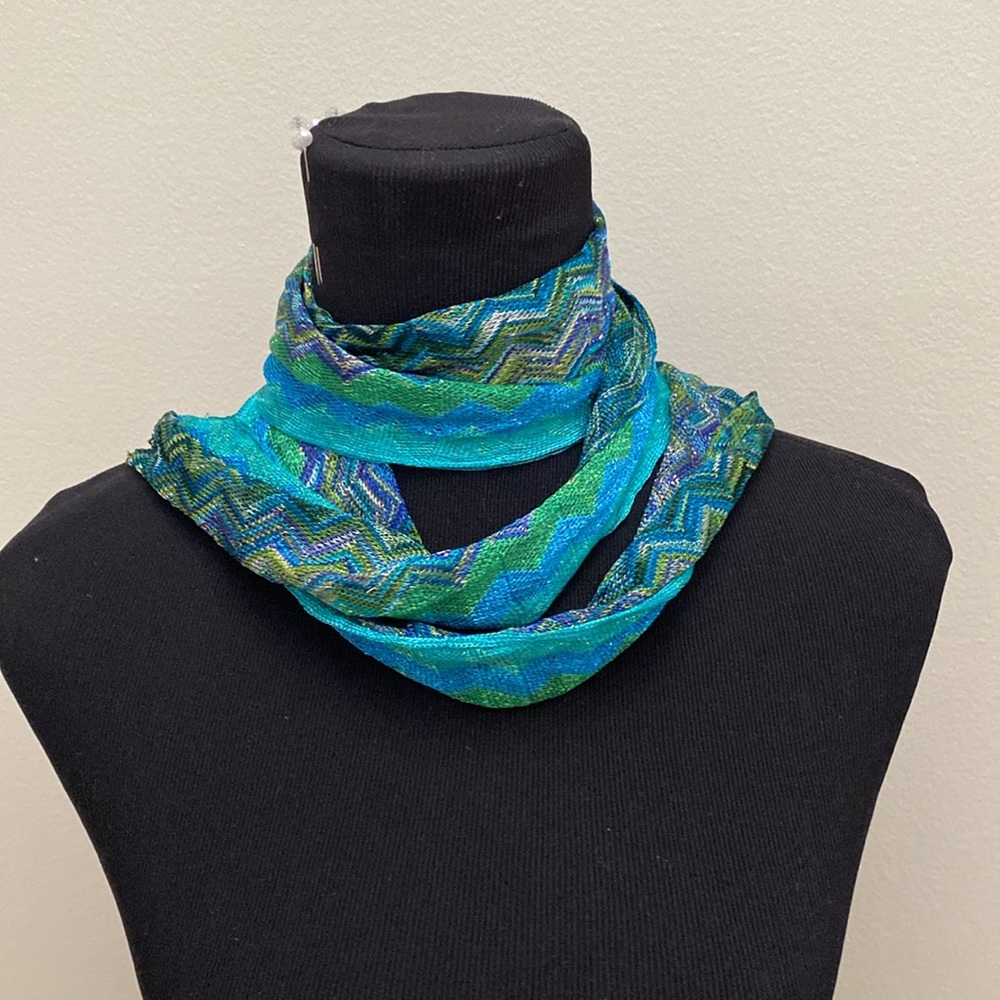 Multicolor Zigzag Pattern Scarf - image 3